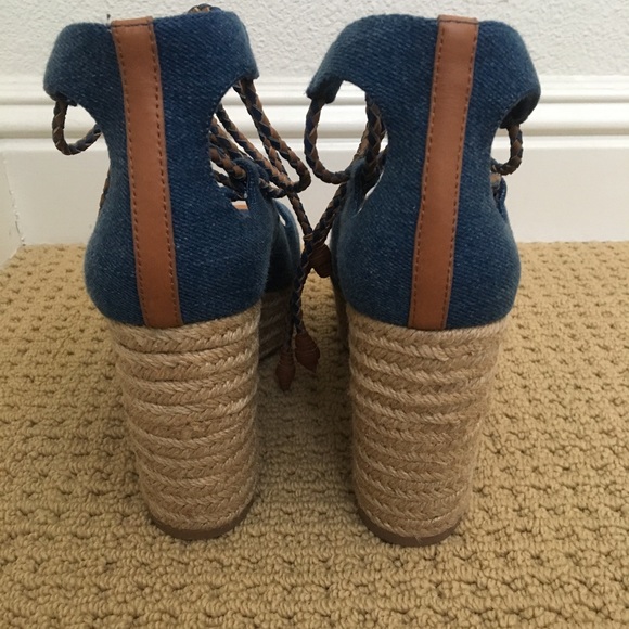 NWOT Tory Burch Espadrilles, 6 - Picture 3 of 8